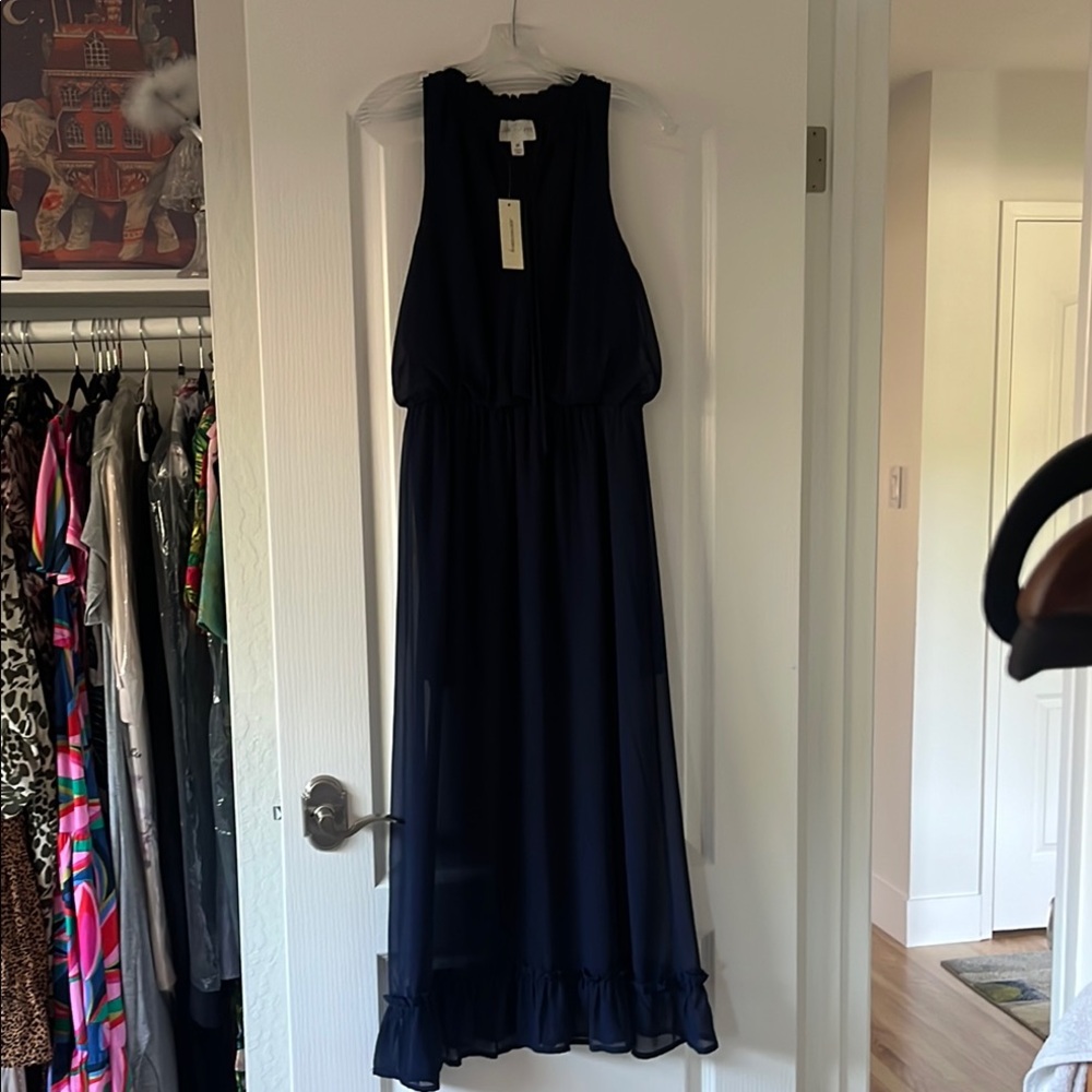Elegant Navy Blue Sleeveless Dress